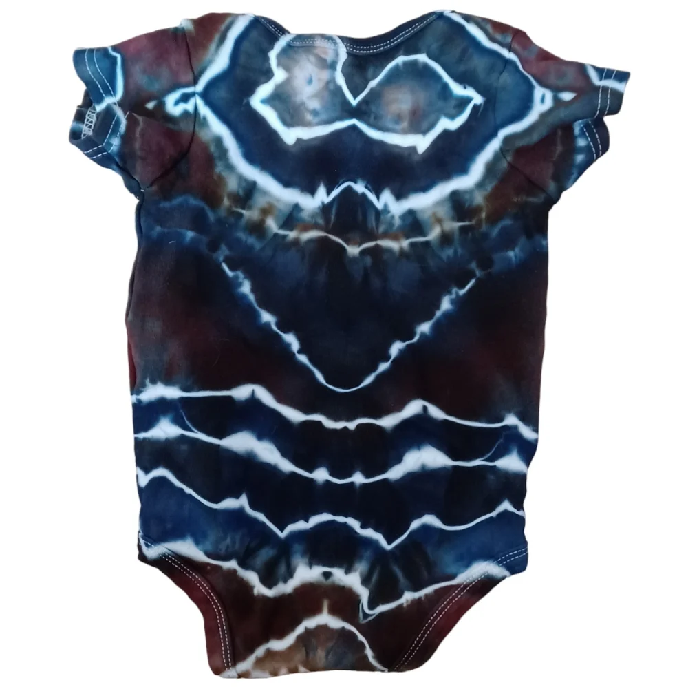 12 - 18 Months Baby Onesie Snapping Tie Dye Geode Style Shirt - Picture 3 of 5